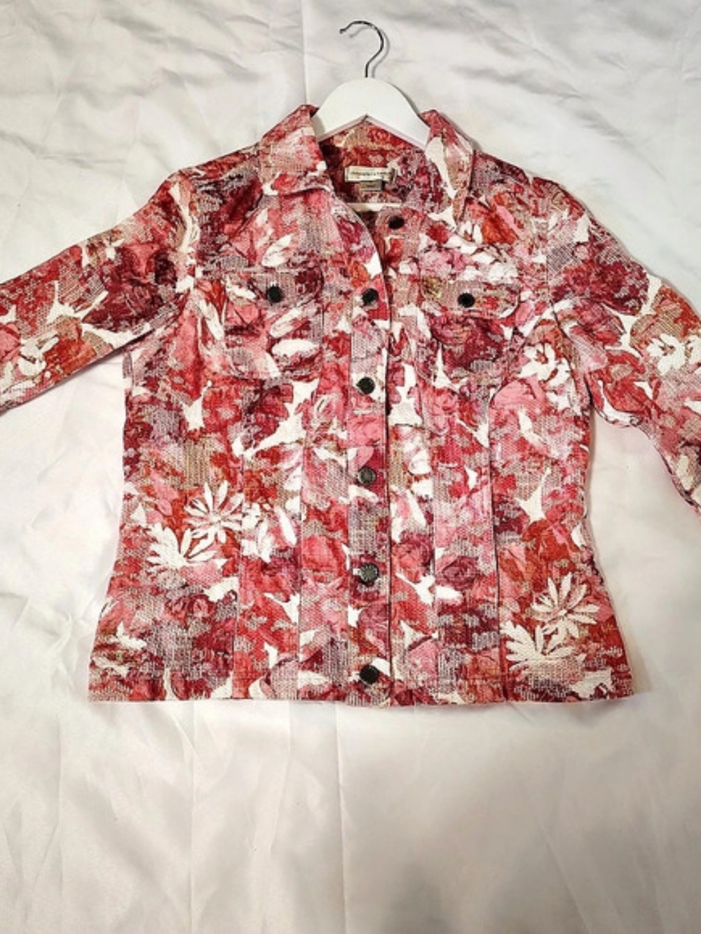 Christopher & Banks Floral Denim Jacket in Pink & Red Size Medium